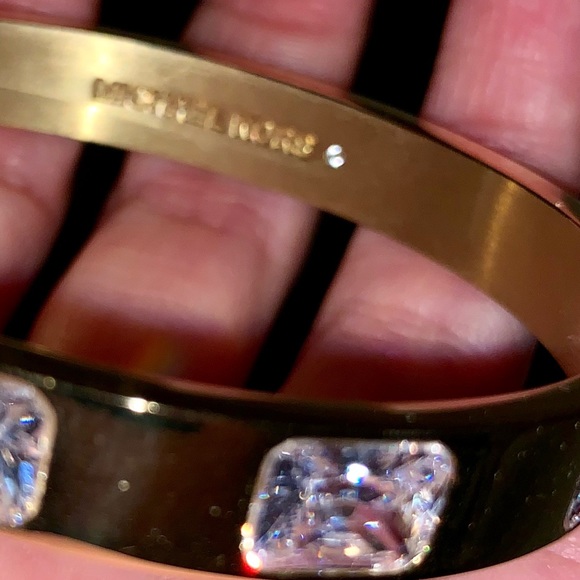 Michael Kors bangle Bracelet - Picture 4 of 4